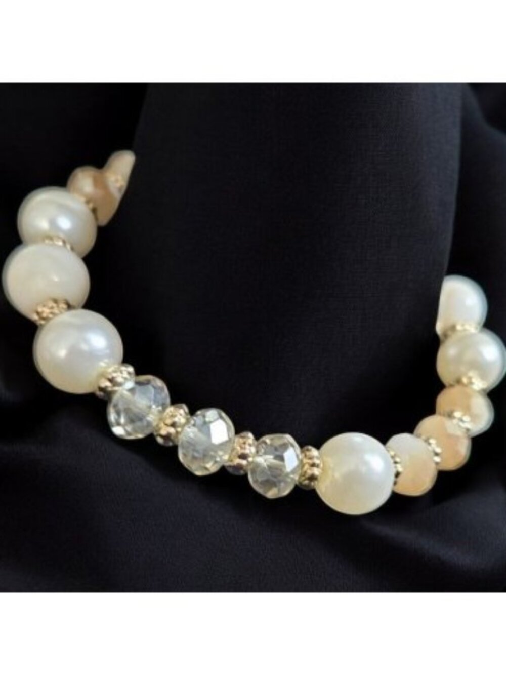 Handmade White Pearl and Goldtone Bali Style Bead Stretch Bracelet